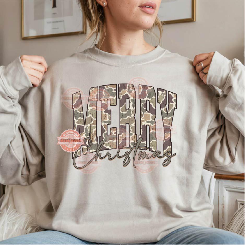 Merry Christmas Grunge Camo PNG, Arched Distressed Varsity Retro Old School Camouflage Sublimation Holidays Shirt Design Digital Download